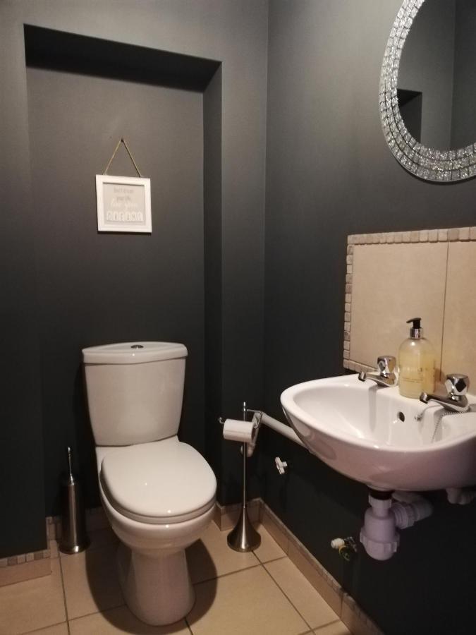 6 Beili Priory Apartment