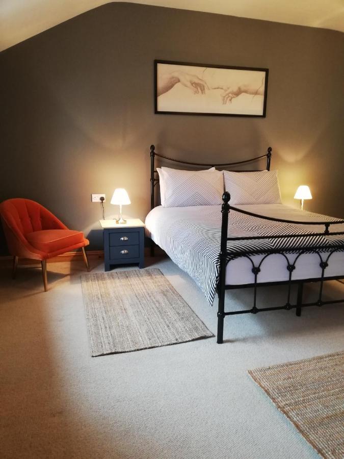 6 Beili Priory * Abergavenny