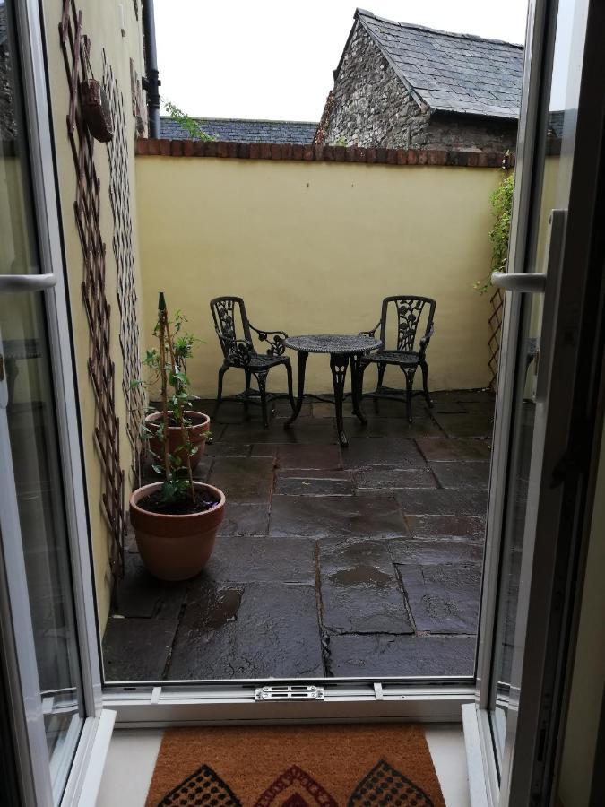 6 Beili Priory *