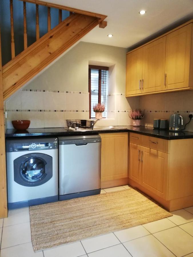6 Beili Priory Abergavenny